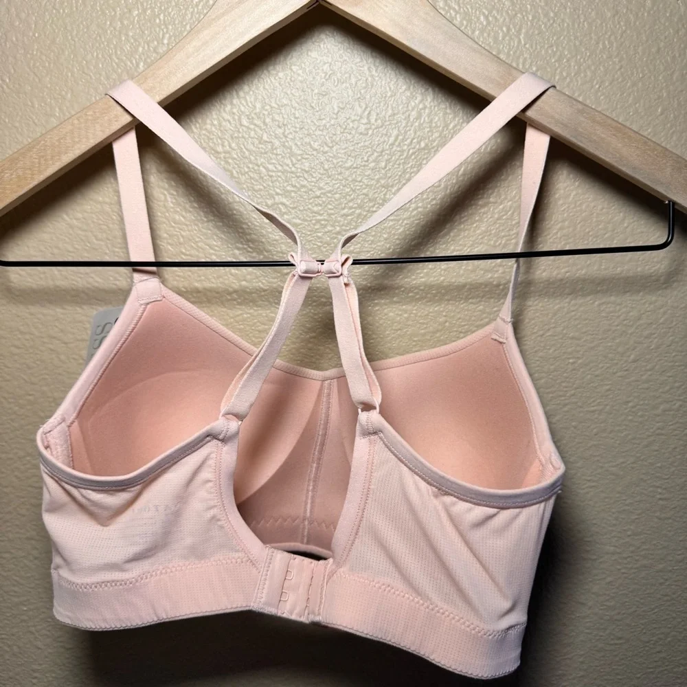 NWT Natori Limitless Convertible Contour Wireless Sports Bra sz 32B